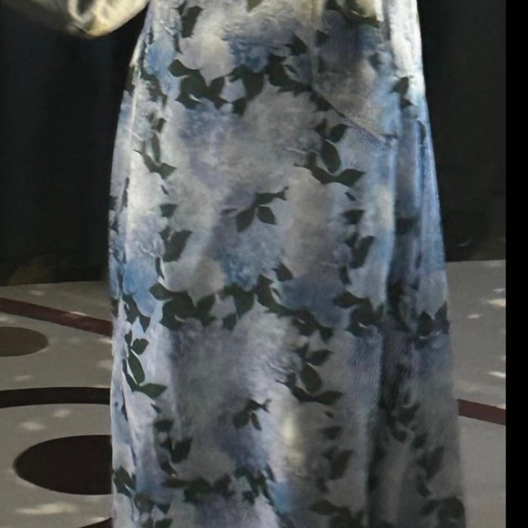 Sachin & Babi Kayla floral print chiffon gown Glacial Peonies - Picture 6 of 11